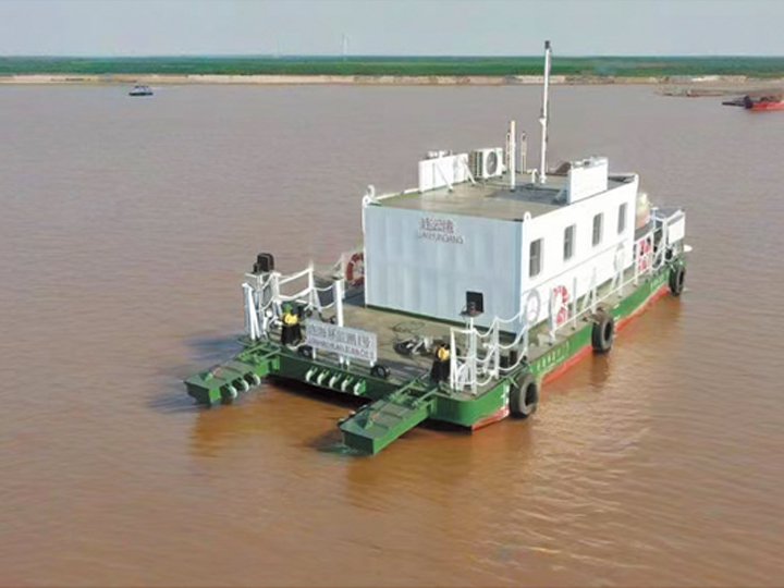 Environmental monitoring ship